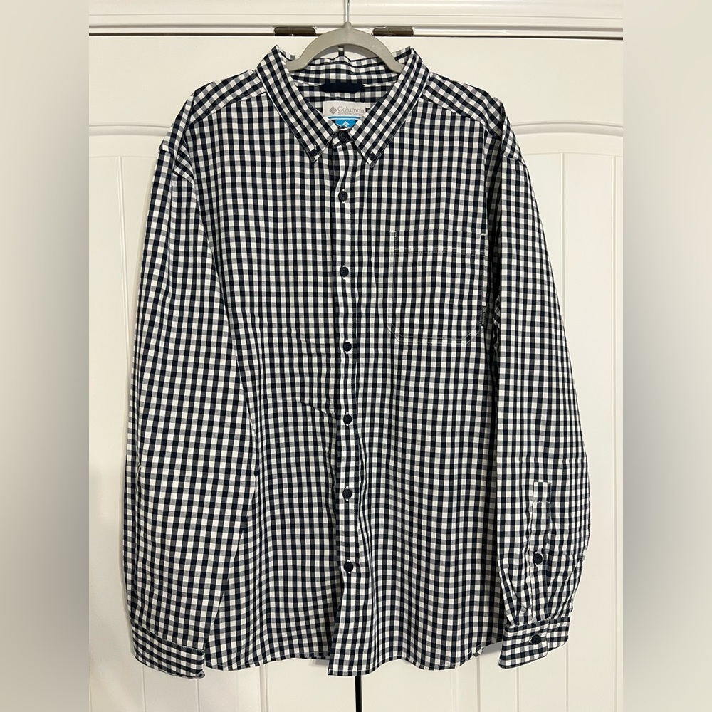 Men’s Navy gingham Columbia long sleeve button down XXL **EUC**